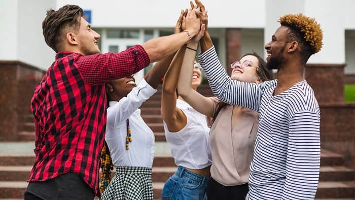 החוברת: "תיעוד פיתוח צוות ולמידה מהצלחות בכפר נוער 'חוות הנוער הציוני'"